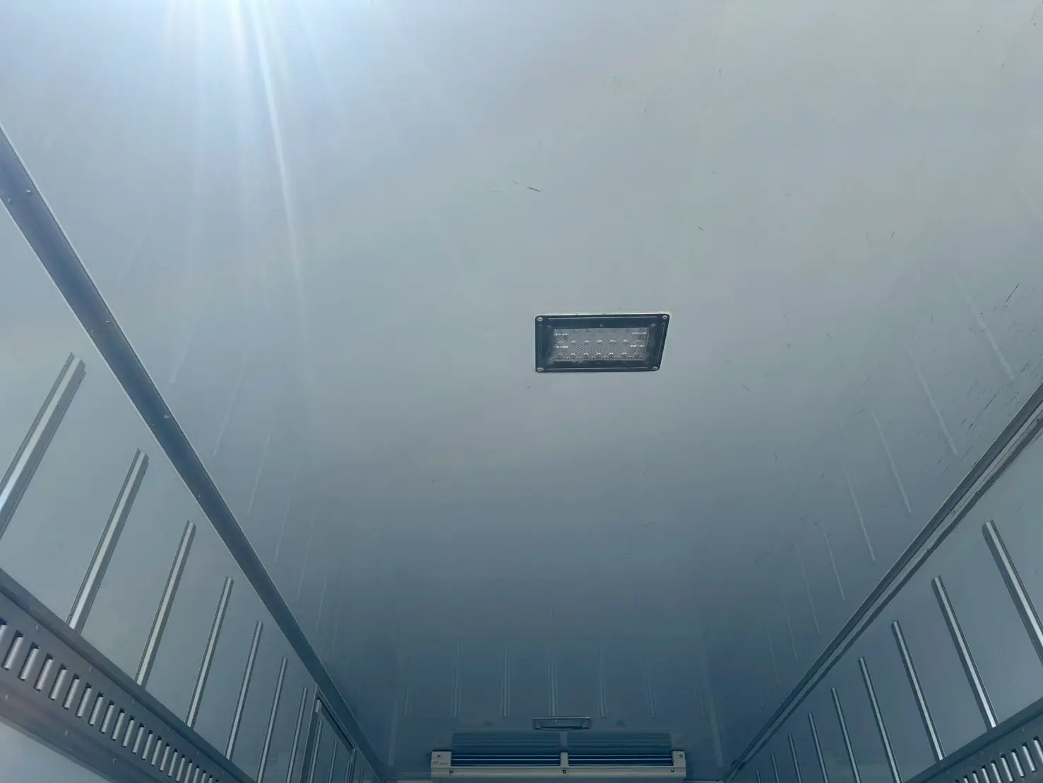 車両写真